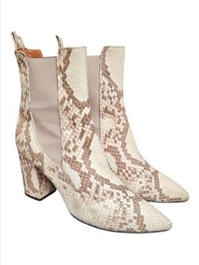 PARIS TEXAS | Python Print Chelsea Ankle Boots Pointed Toe Block Heel Size US 7